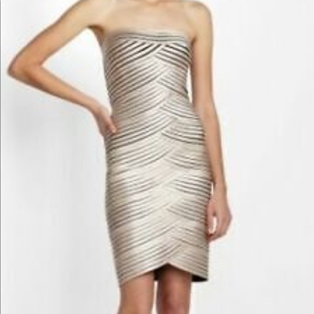 BCBG strapless Champagne satin Bodycon dress. Great condition. Size 4